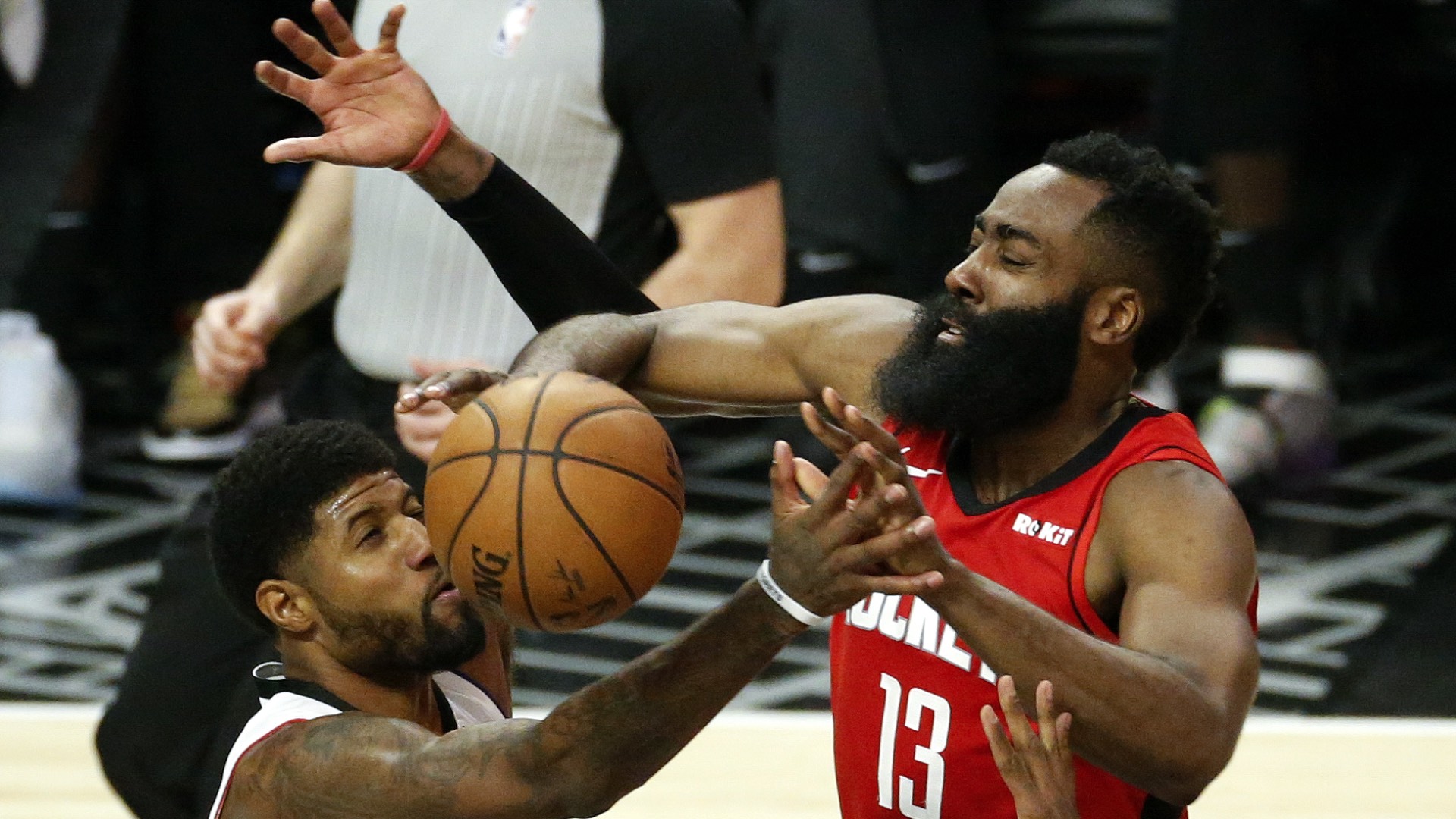 Basketball-Spieler haben das verdient-massage Basketball-Spieler haben das verdient-massage