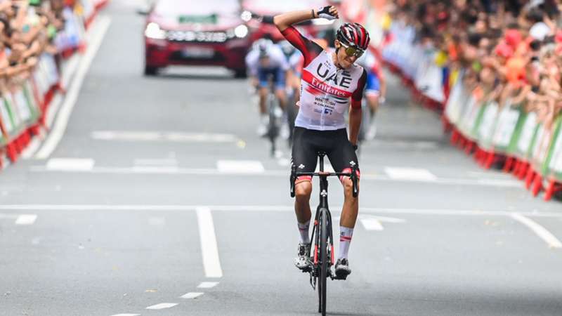 Vuelta: Roglic lascia la maglia rossa, Soler fa esultare la Spagna. Molard nuovo leader