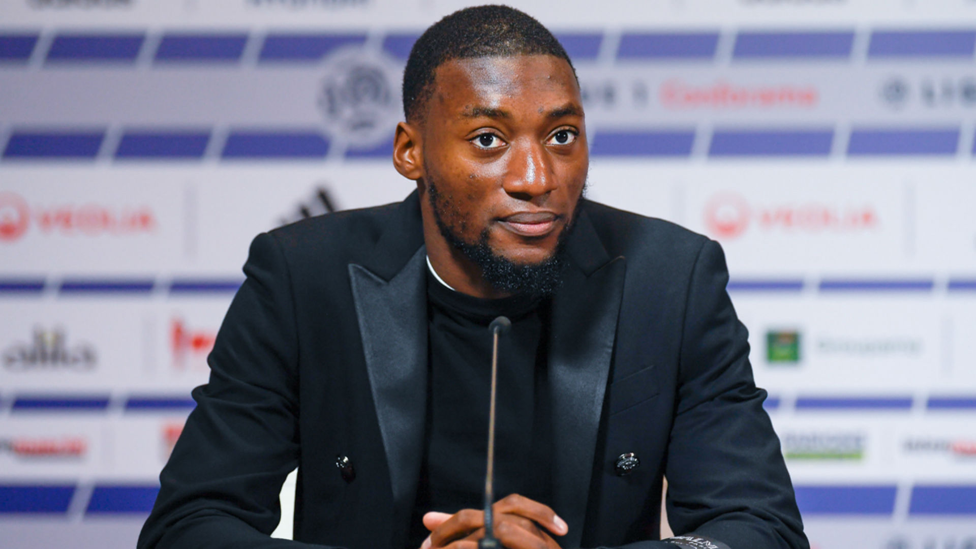 Karl Toko-Ekambi est arrivé à Lyon — Mercato Karl Toko-Ekambi est arrivé à Lyon — Mercato