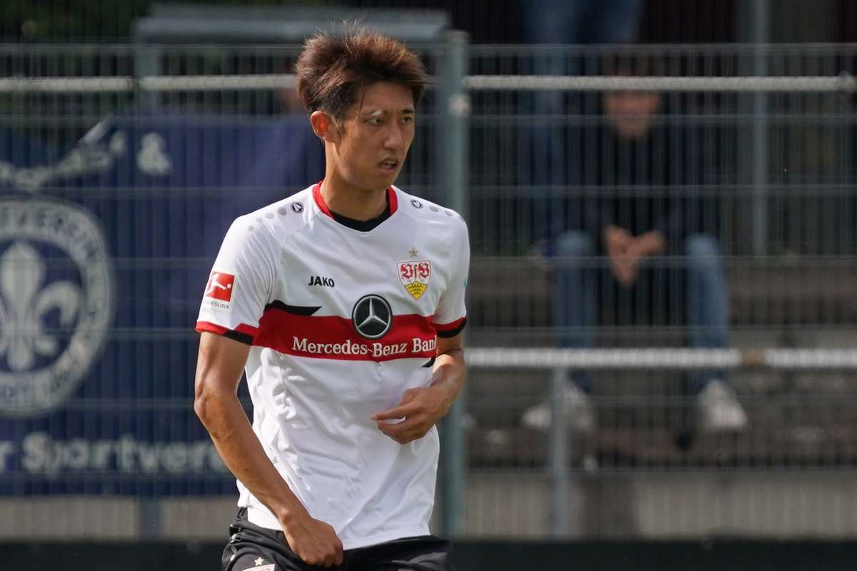 伊藤洋輝 次節でリーグ戦初先発の可能性 シュトゥットガルト監督 それも考えられる Goal Com 伊藤洋輝 次節でリーグ戦初先発の可能性 シュトゥットガルト監督 それも考えられる Goal Com