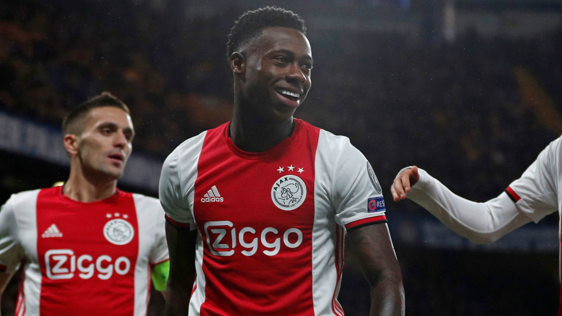 Promes admits interest in Premier League move amid Ajax's ...