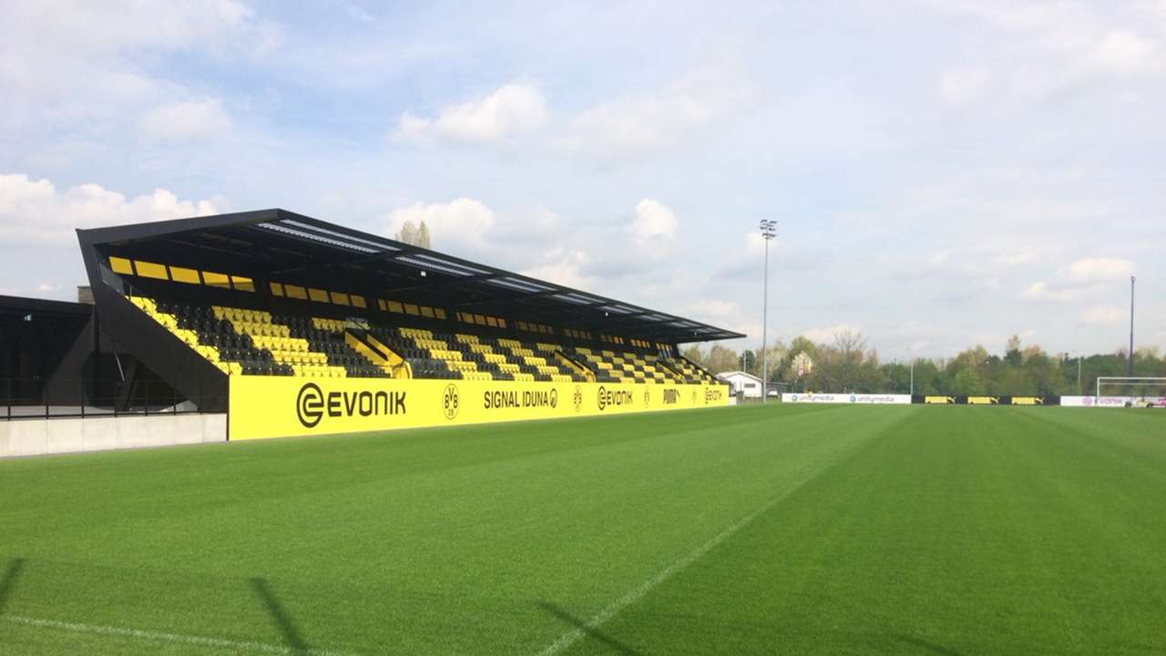 Goal Malaysia Visits Signal Iduna Park And Borussia Dortmund S Training Ground Goal Com