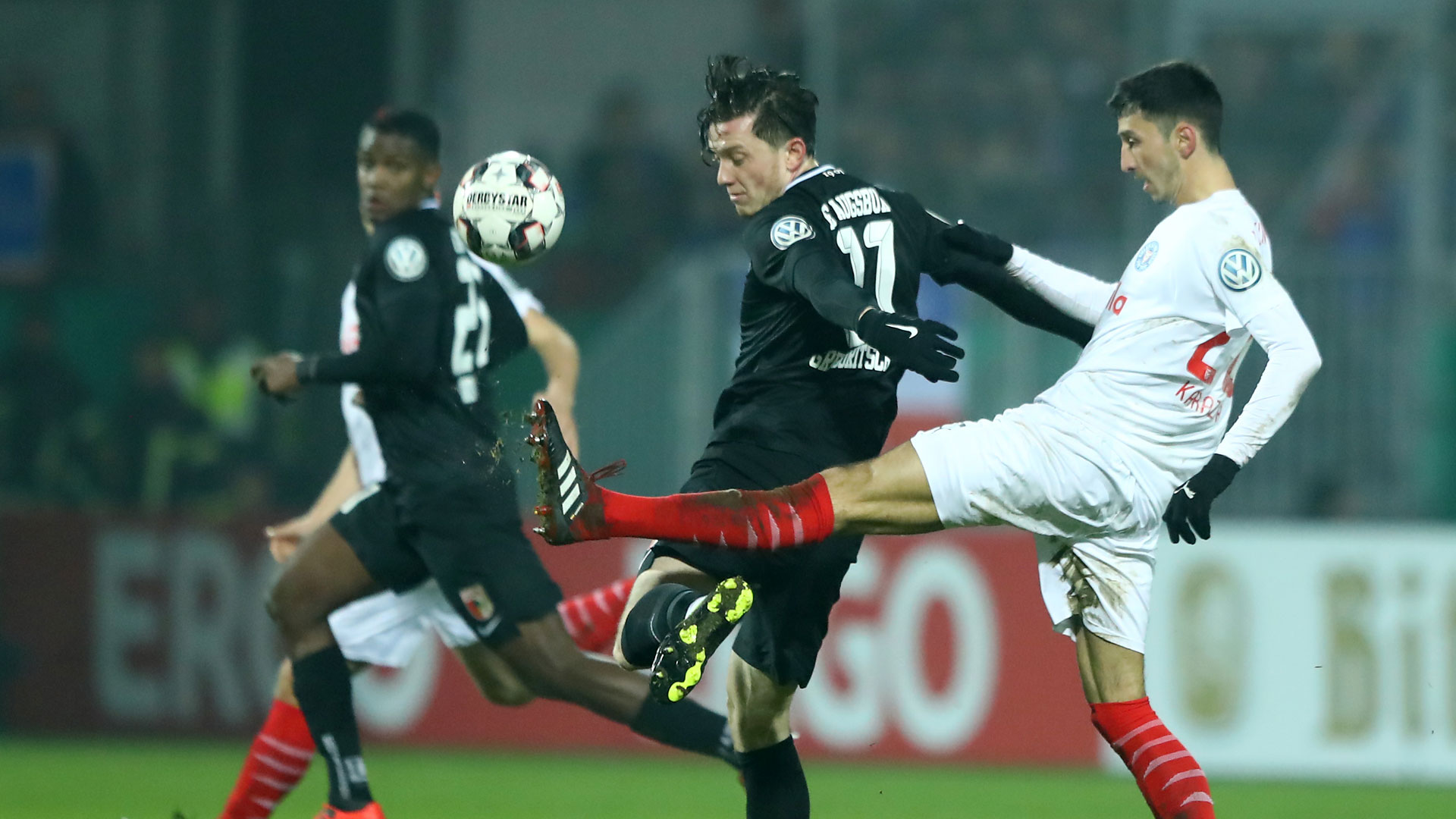 Holstein Kiel vs. FC Augsburg Spielbericht, 06.02.19, DFB ...