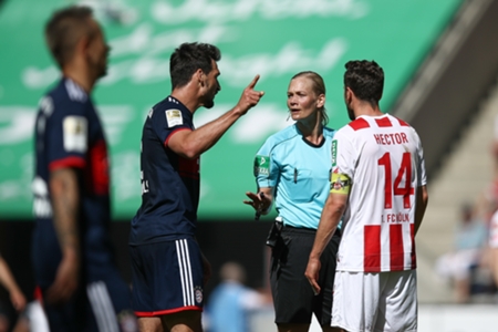 Bibiana Steinhaus Zensiert Bibiana Steinhaus Zensiert