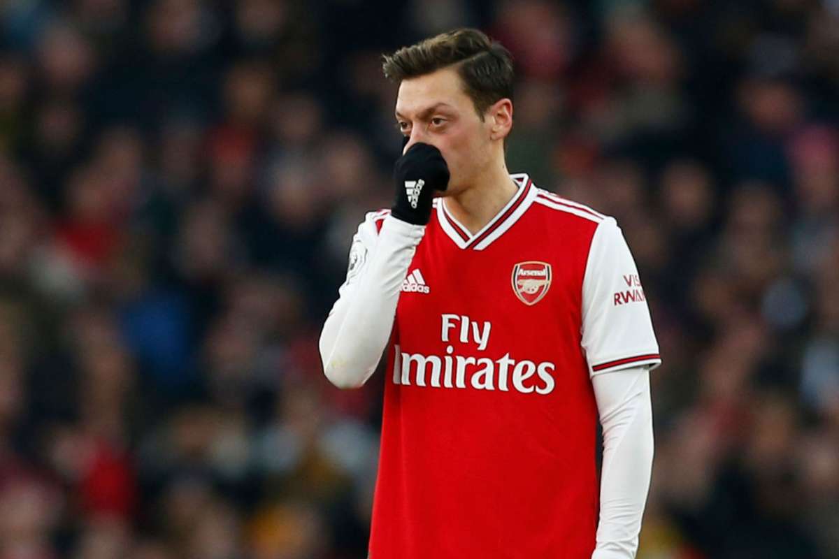 Andrei Arshavin: Mesut Özil, Arsenal'i yavaşlatıyor | Goal.com