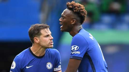 frustrated-abraham-stopped-from-taking-penalty-by-chelsea-captain-azpilicueta-as-jorginho-scores-his-second-goalcom