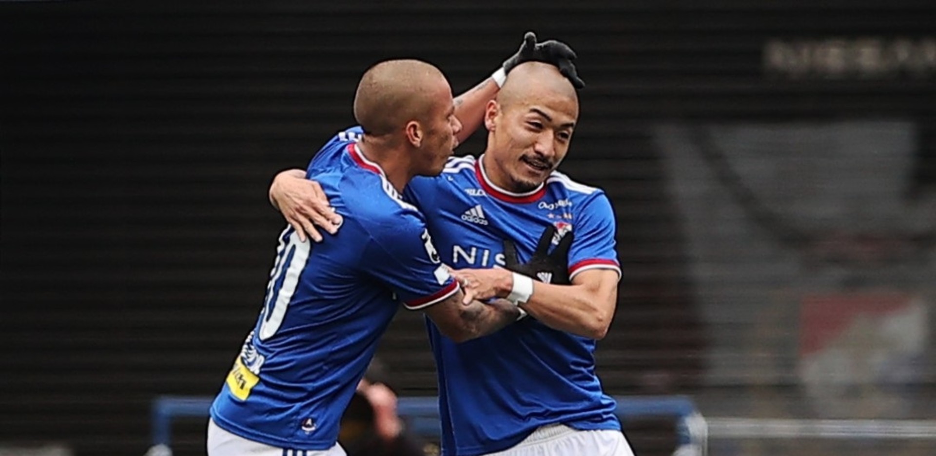横浜f マリノスとサンフレッチェ広島 両者3ゴールずつの白熱した打ち合いはドロー決着 Goal Com 横浜f マリノスとサンフレッチェ広島 両者3ゴールずつの白熱した打ち合いはドロー決着 Goal Com