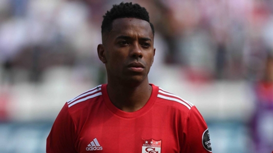 Mercato - Basaksehir annonce un accord avec Sivasspor pour ...