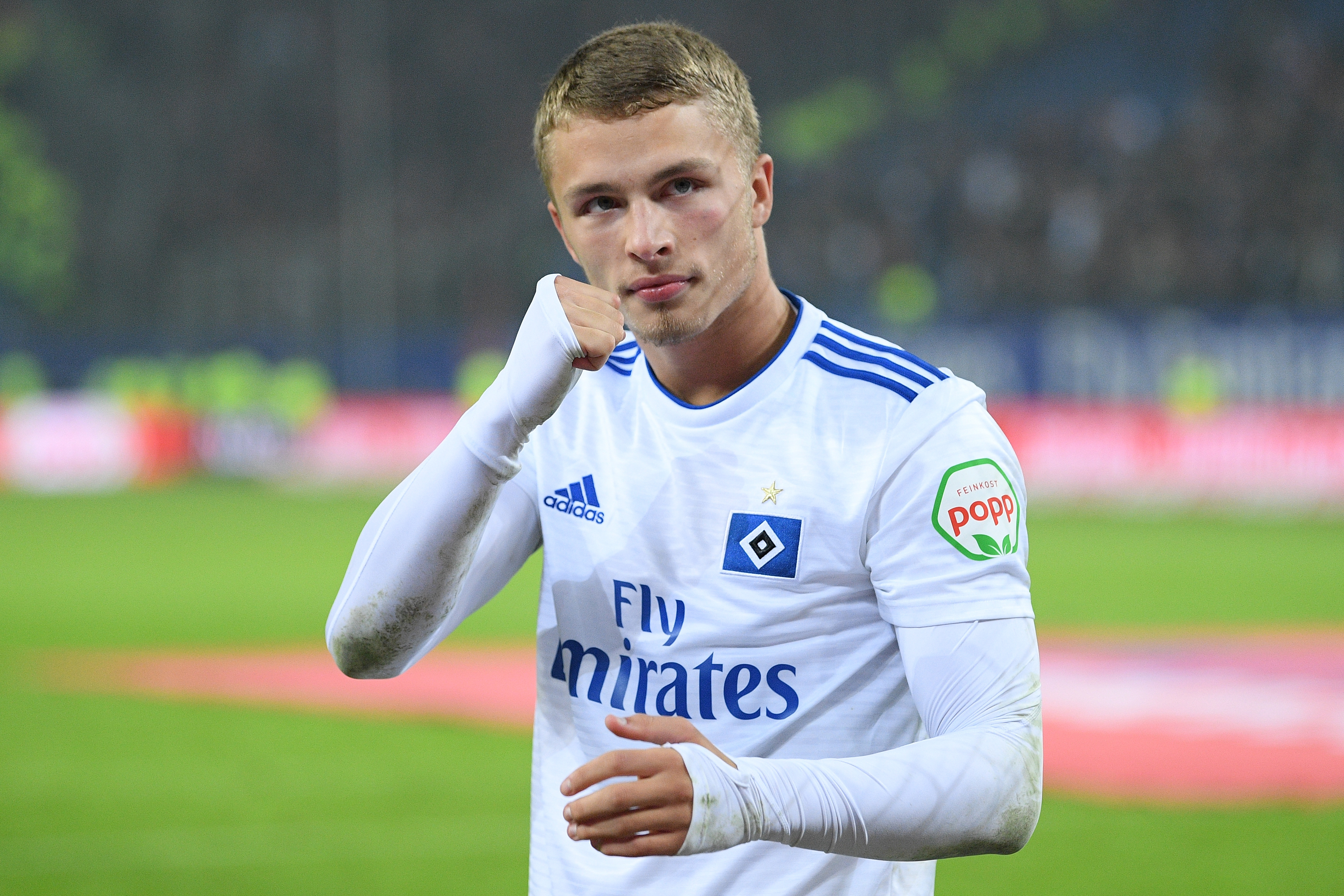 バイエルン Hsvの19歳fwを確保か 伊藤達哉とともに昨季ブレイク Goal Com