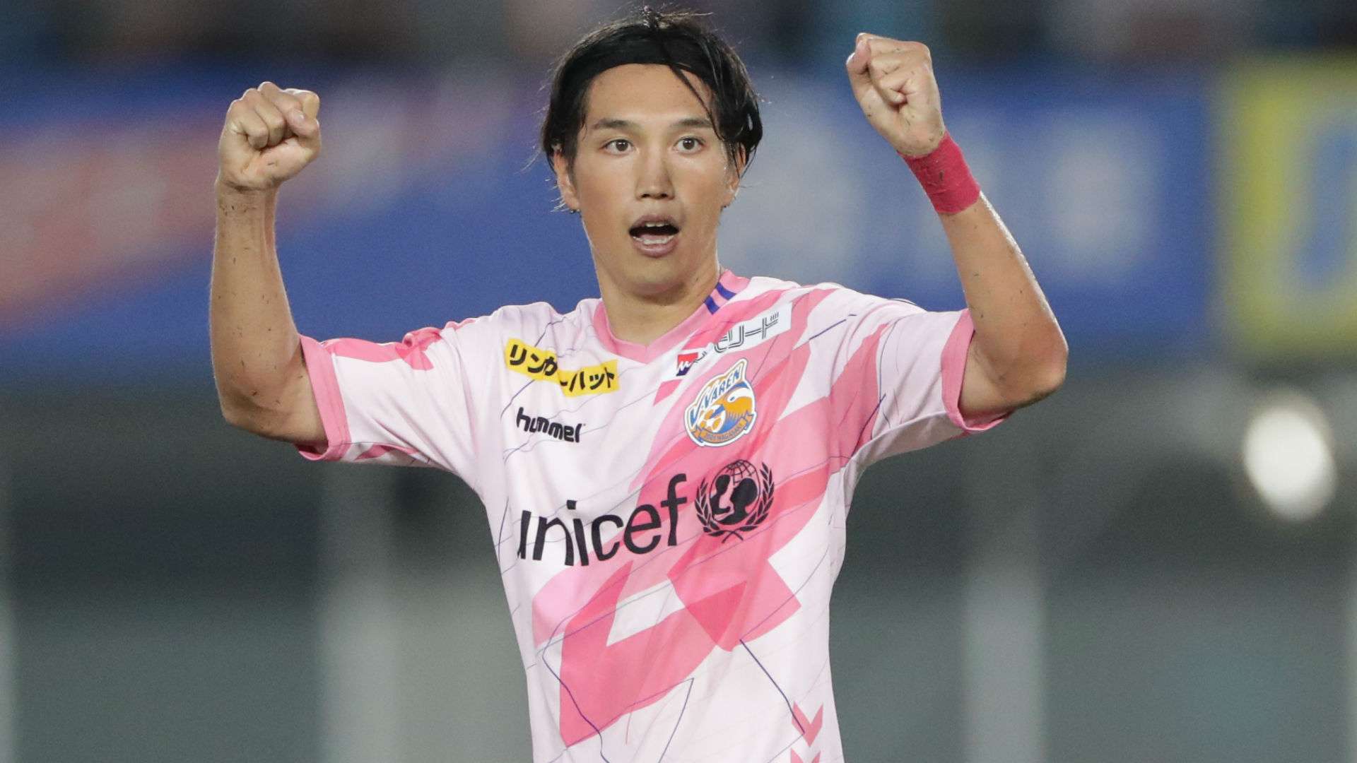 長崎fw呉屋のpkシーンで意見が二分 本人はシミュレーションを否定 上川さんの意見に賛同 Goal Com 長崎fw呉屋のpkシーンで意見が二分 本人はシミュレーションを否定 上川さんの意見に賛同 Goal Com