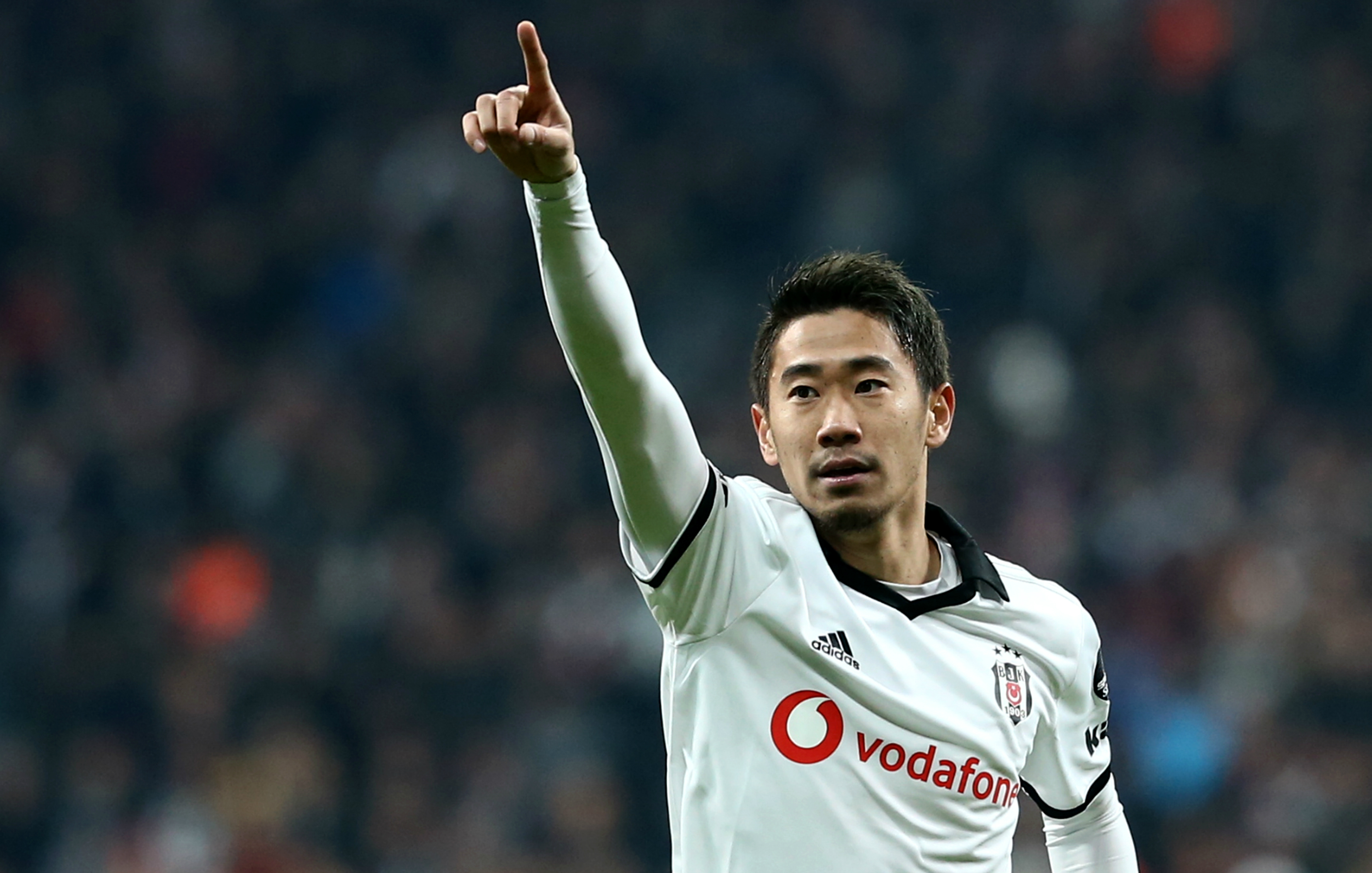 途中出場の香川真司が決勝弾 ベシクタシュがシーソーゲームを制す シュペルリグ第25節 Goal Com 途中出場の香川真司が決勝弾 ベシクタシュがシーソーゲームを制す シュペルリグ第25節 Goal Com