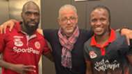 Adel Amrouche with Joash Onyango and Francis Kahata of Simba SC.