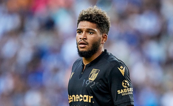 ENTRETIEN - Denis-Will Poha : "Une bonne chose si je reste à Guimaraes" | Goal.com