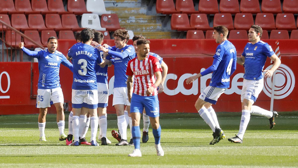 Ninguno de los 6 primeros logra los 3 puntos y todo sigue prácticamente igual. El derbi asturiano se volvió a ir a la capital. Ninguno de los 6 primeros logra los 3 puntos y todo sigue prácticamente igual. El derbi asturiano se volvió a ir a la capital.