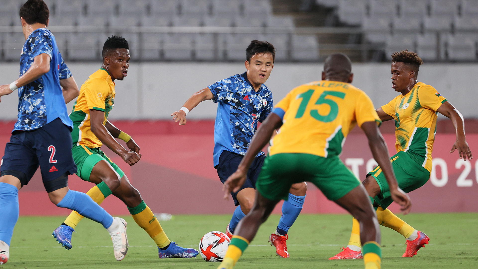 前半速報 U 24日本代表 南アフリカの守備に苦戦 スコアレスで後半へ Goal Com