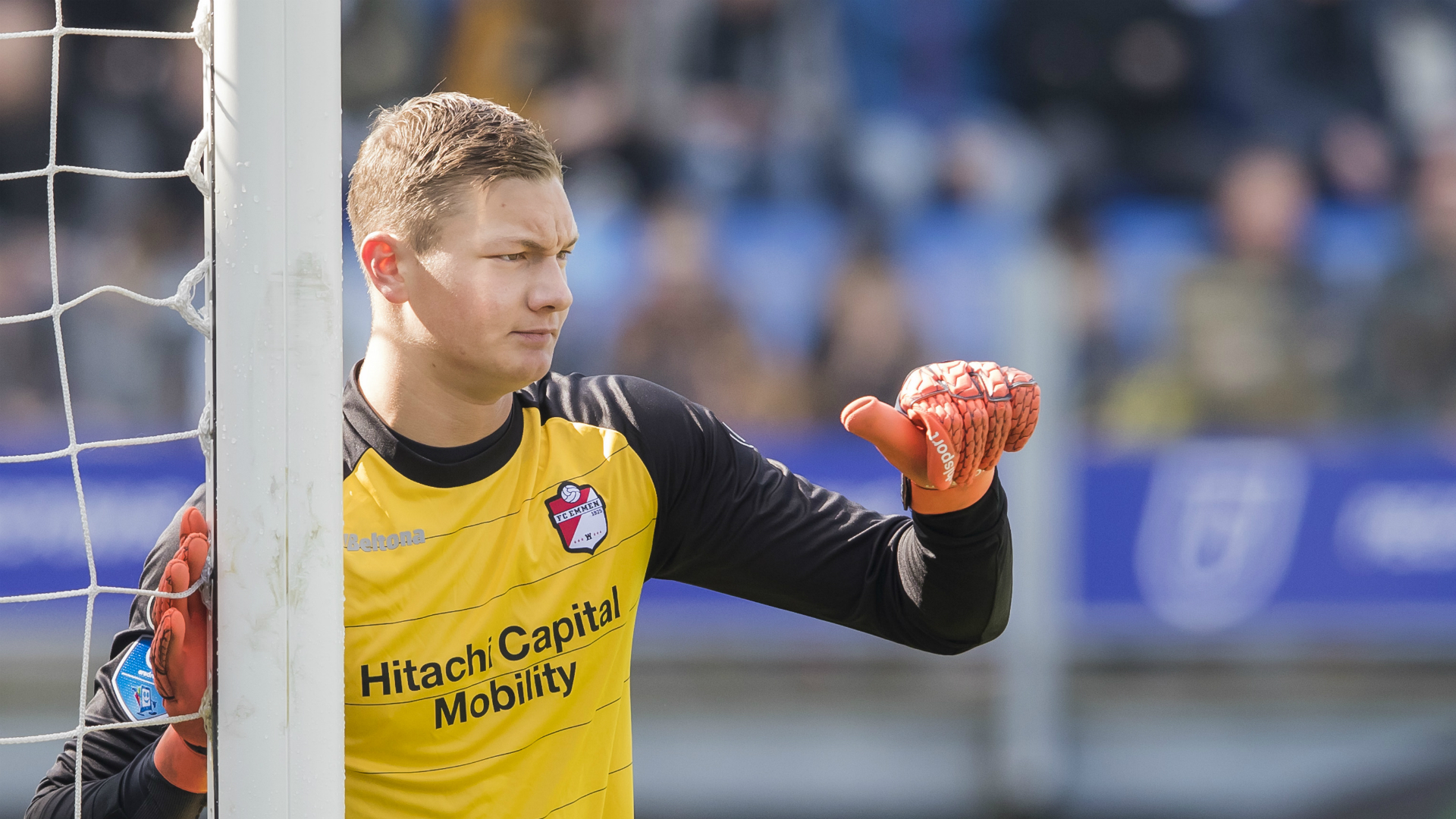Ajax Amsterdam verpflichtet Kjell Scherpen - und lässt ihn ...