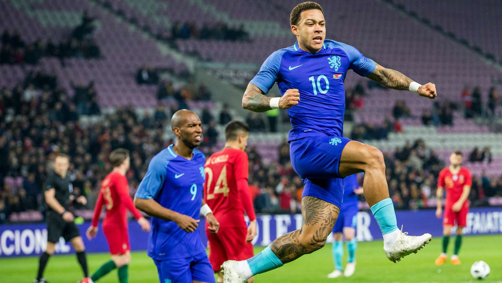 Koeman "Ik zag Memphis hard werken voor het team"