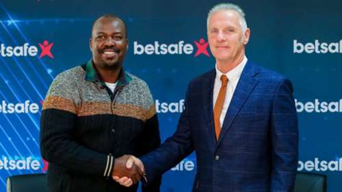 Englishman Mark Harrison and Sam Ochola of Gor Mahia.