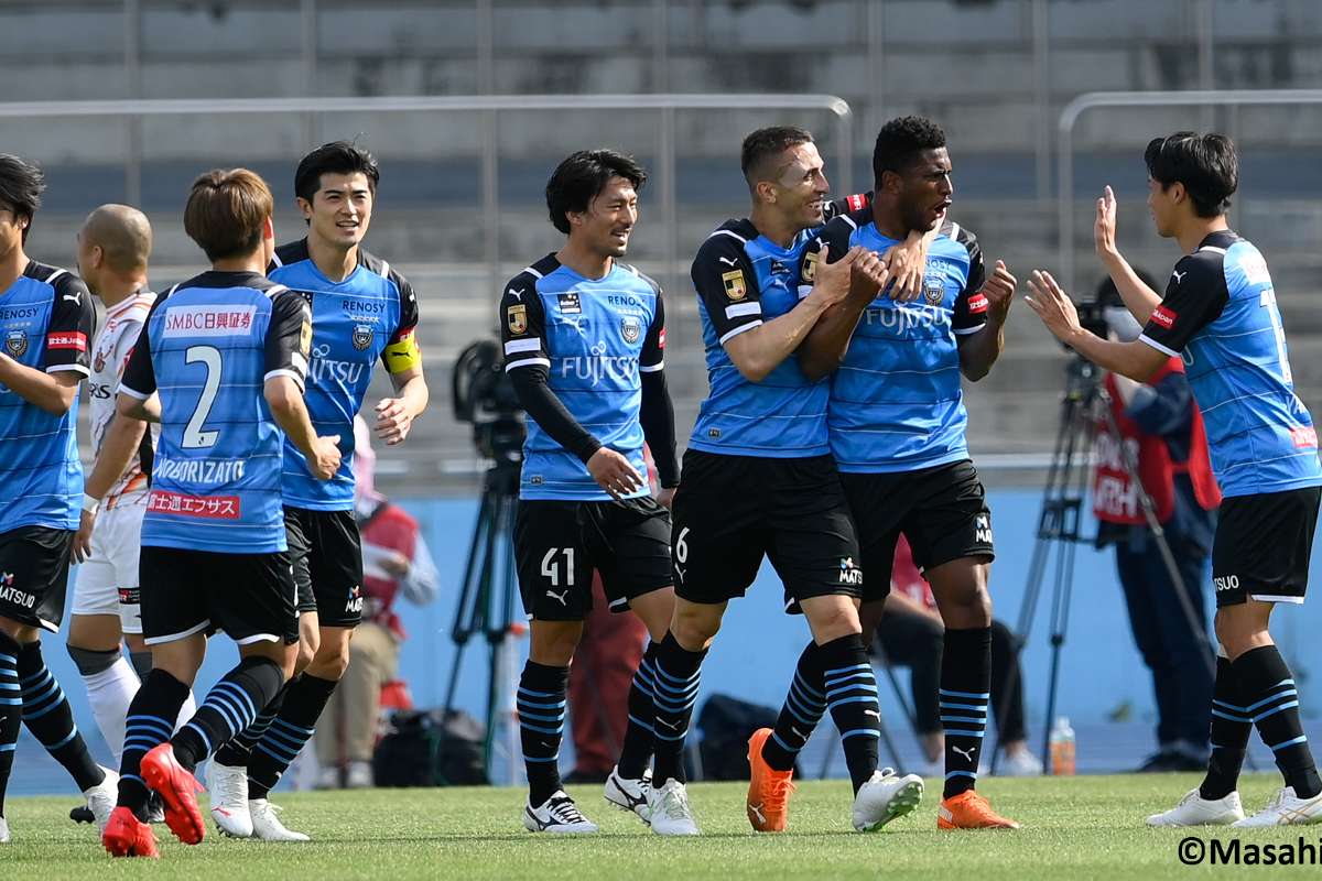 動画 川崎フロンターレが頂上対決に連勝 痛恨ogの名古屋グランパスは猛追も及ばず Jリーグ Goal Com 動画 川崎フロンターレが頂上対決に連勝 痛恨ogの名古屋グランパスは猛追も及ばず Jリーグ Goal Com