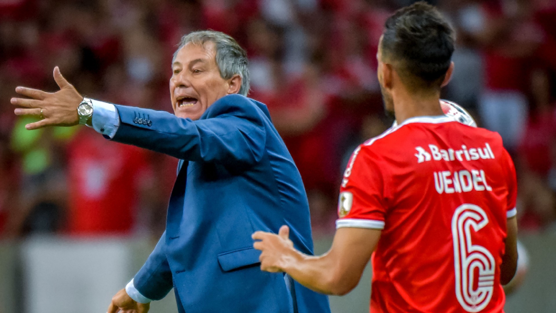 Destino Santos Universidad Catolica Oficializo La Salida De Ariel Holan Goal Com