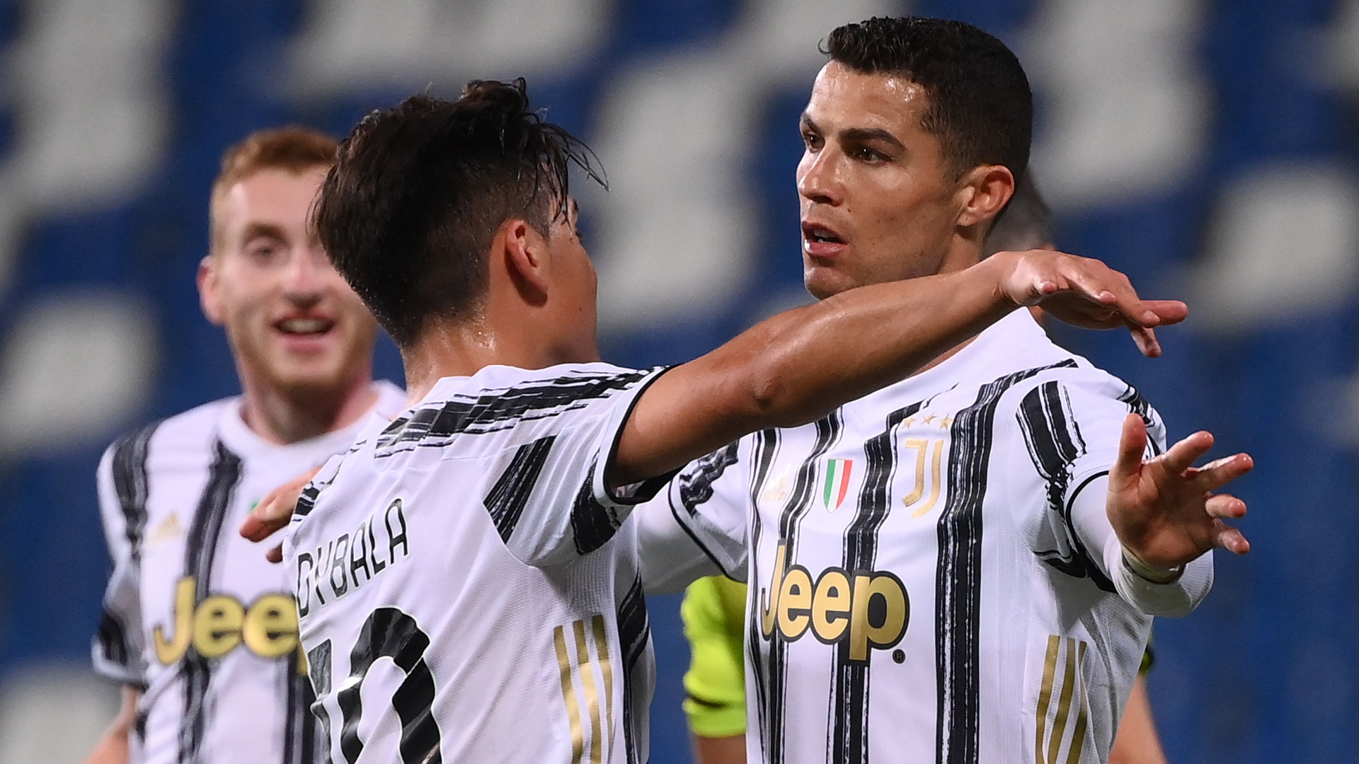 Ronaldo Becomes Fastest Player To Reach 100 Juventus Goals Goal Com