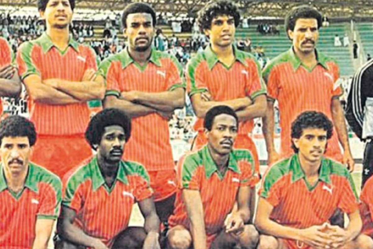 قصة سعودية صمدو الذي طارد مهاجم الاتفاق وطرحه على الفراش 4 أشهر Goal Com