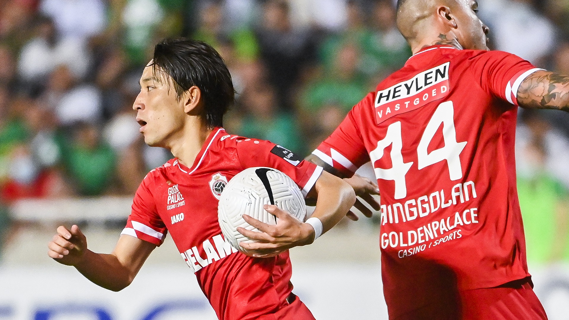 アントワープ三好康児 Elプレーオフ初戦で途中出場から豪快ミドル弾 チームはアウェーでの初戦を落とす Goal Com アントワープ三好康児 Elプレーオフ初戦で途中出場から豪快ミドル弾 チームはアウェーでの初戦を落とす Goal Com