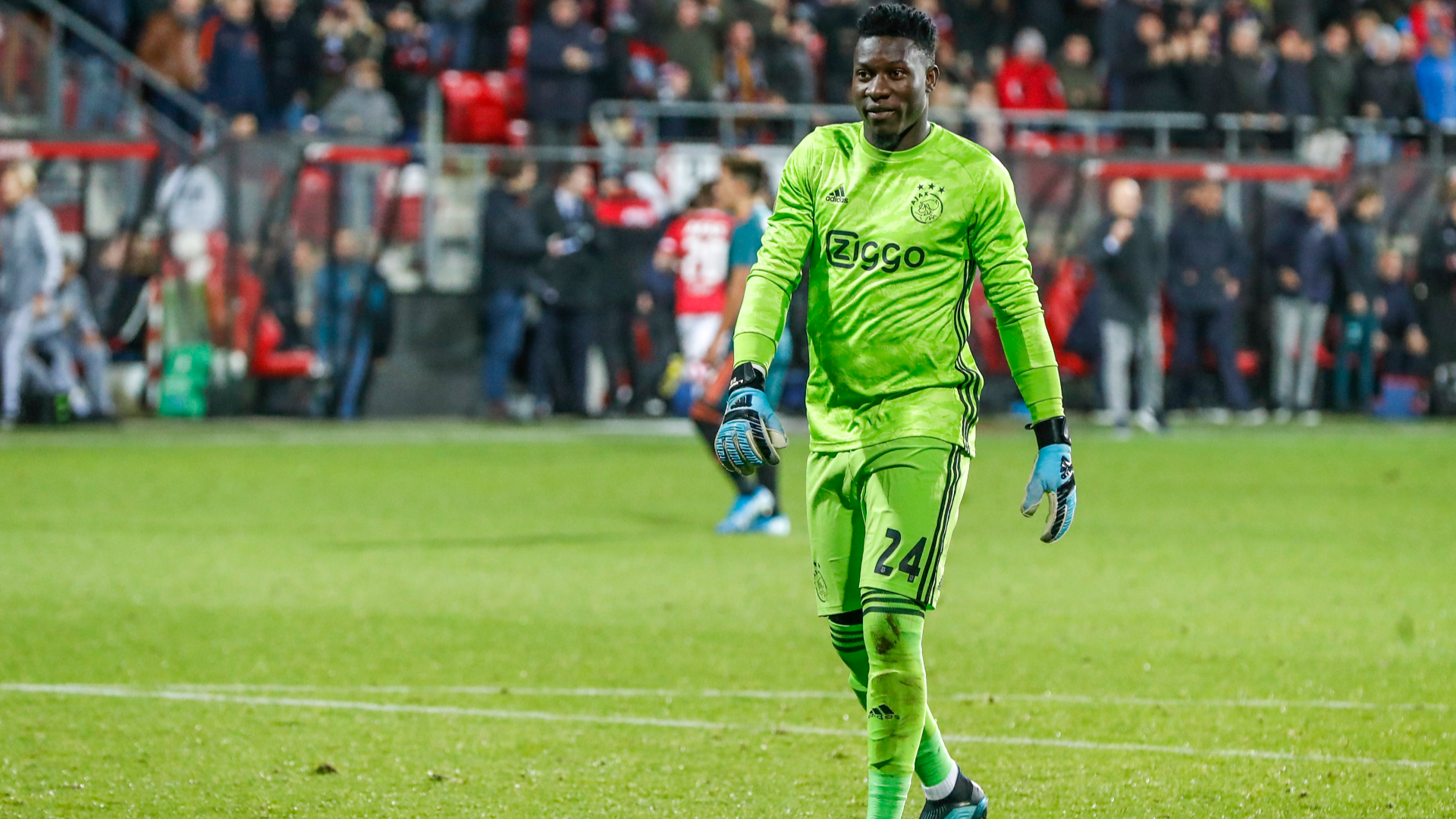Onana assure vouloir rejoindre dès cet été le PSG — Ajax Onana assure vouloir rejoindre dès cet été le PSG — Ajax