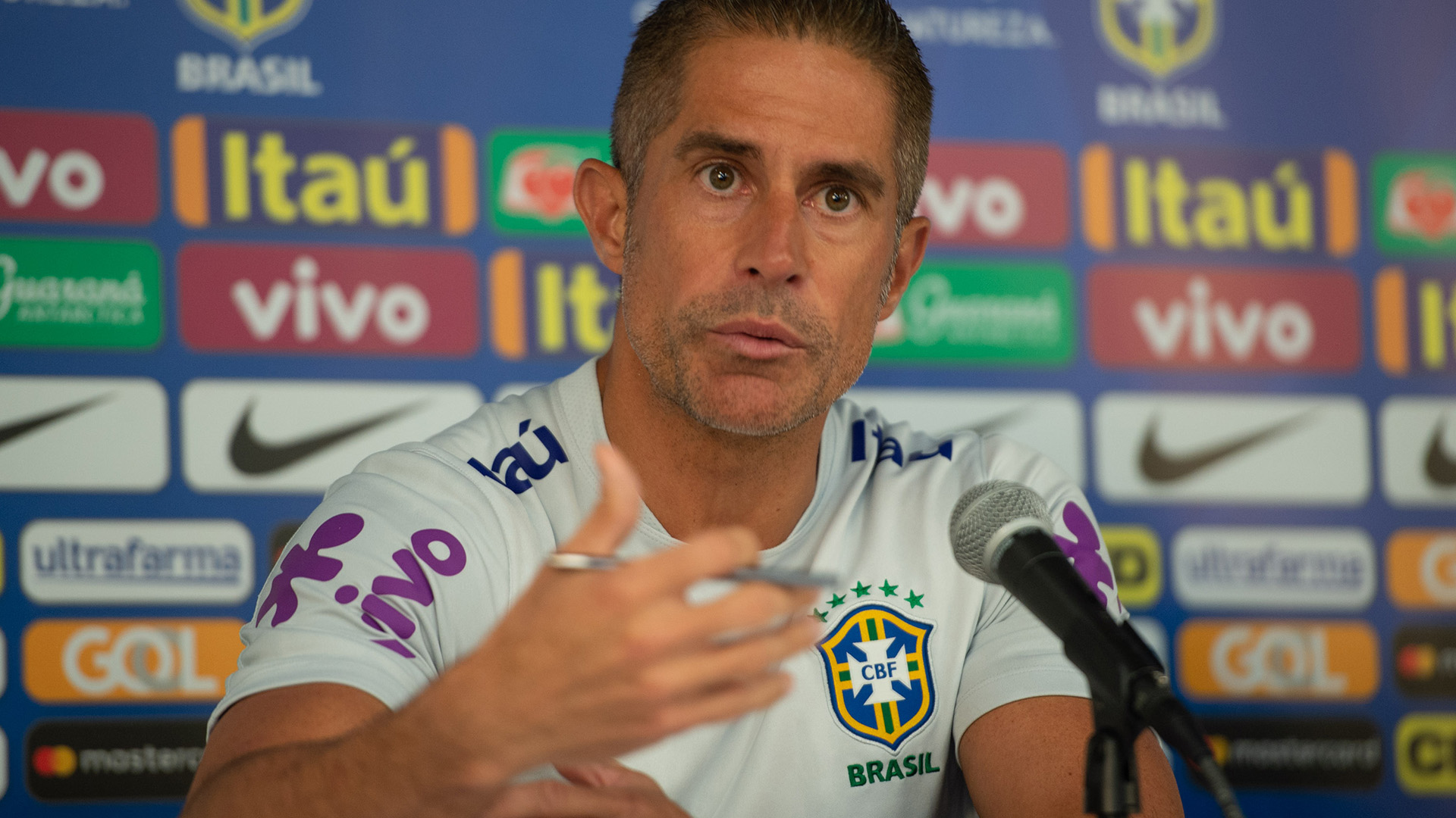 Allan The Perfect Fit For Brazil Sylvinho Goal Com