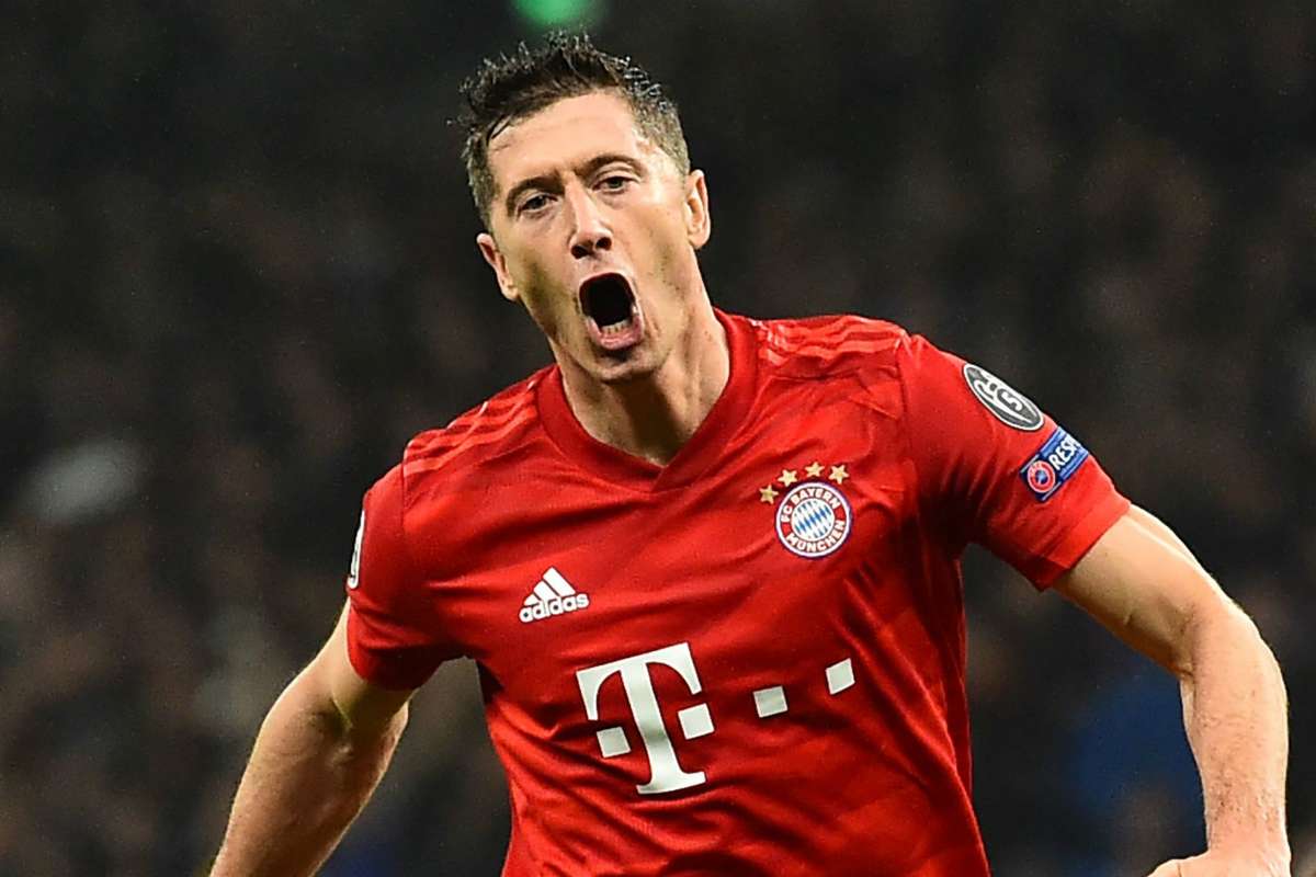 Former Bayern Munich Star Elber I Told Lewandowski He Is Even Better Than Me Goal Com