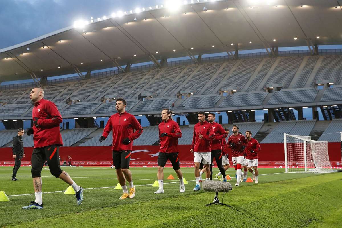 letonya maci seyircili oynanacak mi