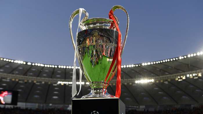 Wie Viel Wiegt Der Champions League Pokal Champions League, Pokal: Größe, Gewicht, Herkunft, Geschichte - alles