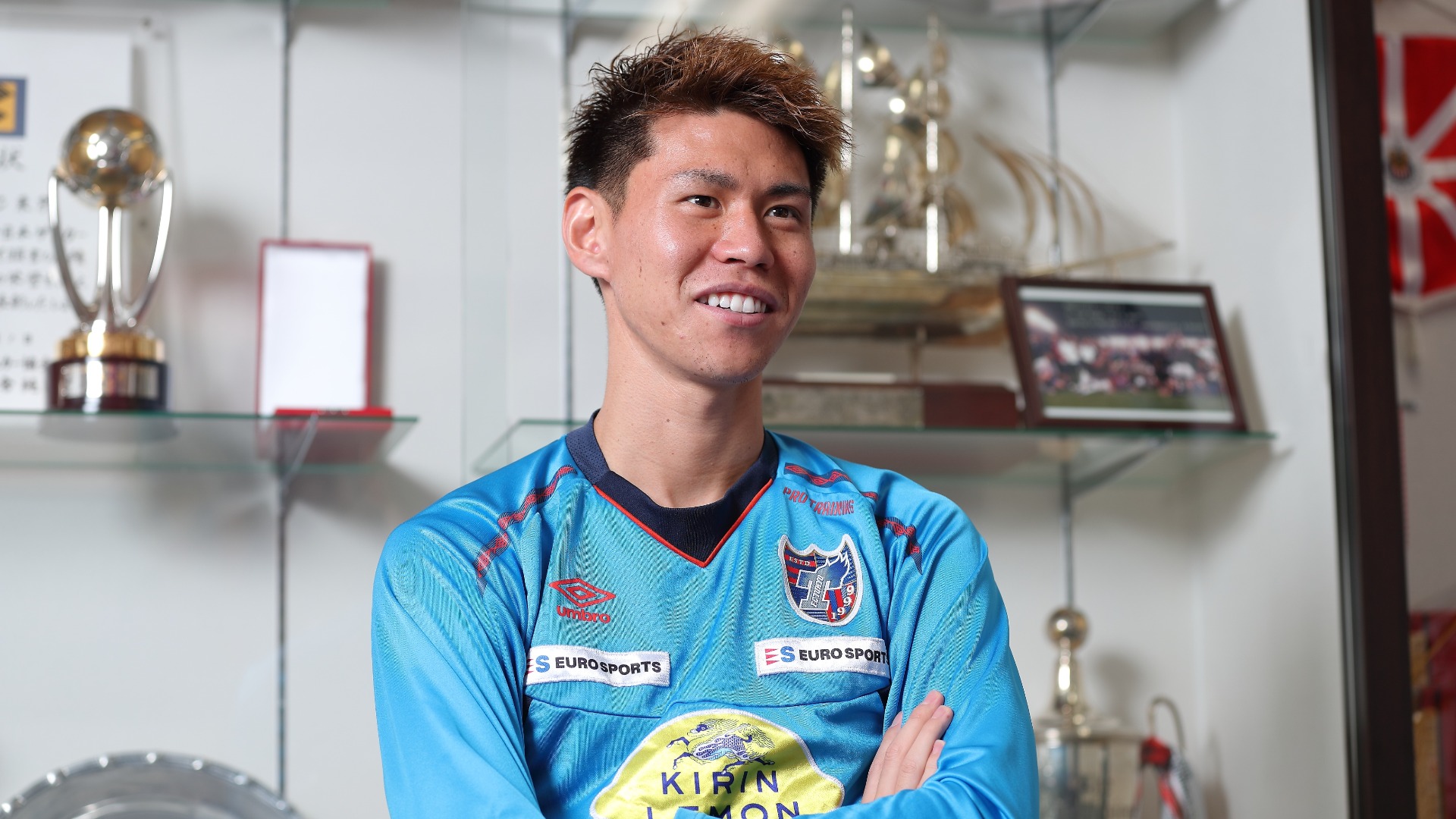 東京 熊本 代表 東京 ボランチ橋本拳人を形作る出会い すべてを糧に走り抜く Goal Com 東京 熊本 代表 東京 ボランチ橋本拳人を形作る出会い すべてを糧に走り抜く Goal Com