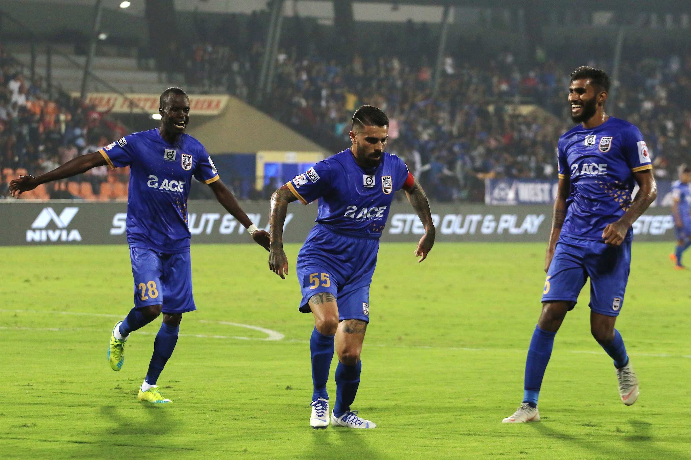 Isl 19 City Football Group On The Verge Of Mumbai City Takeover Goal Com