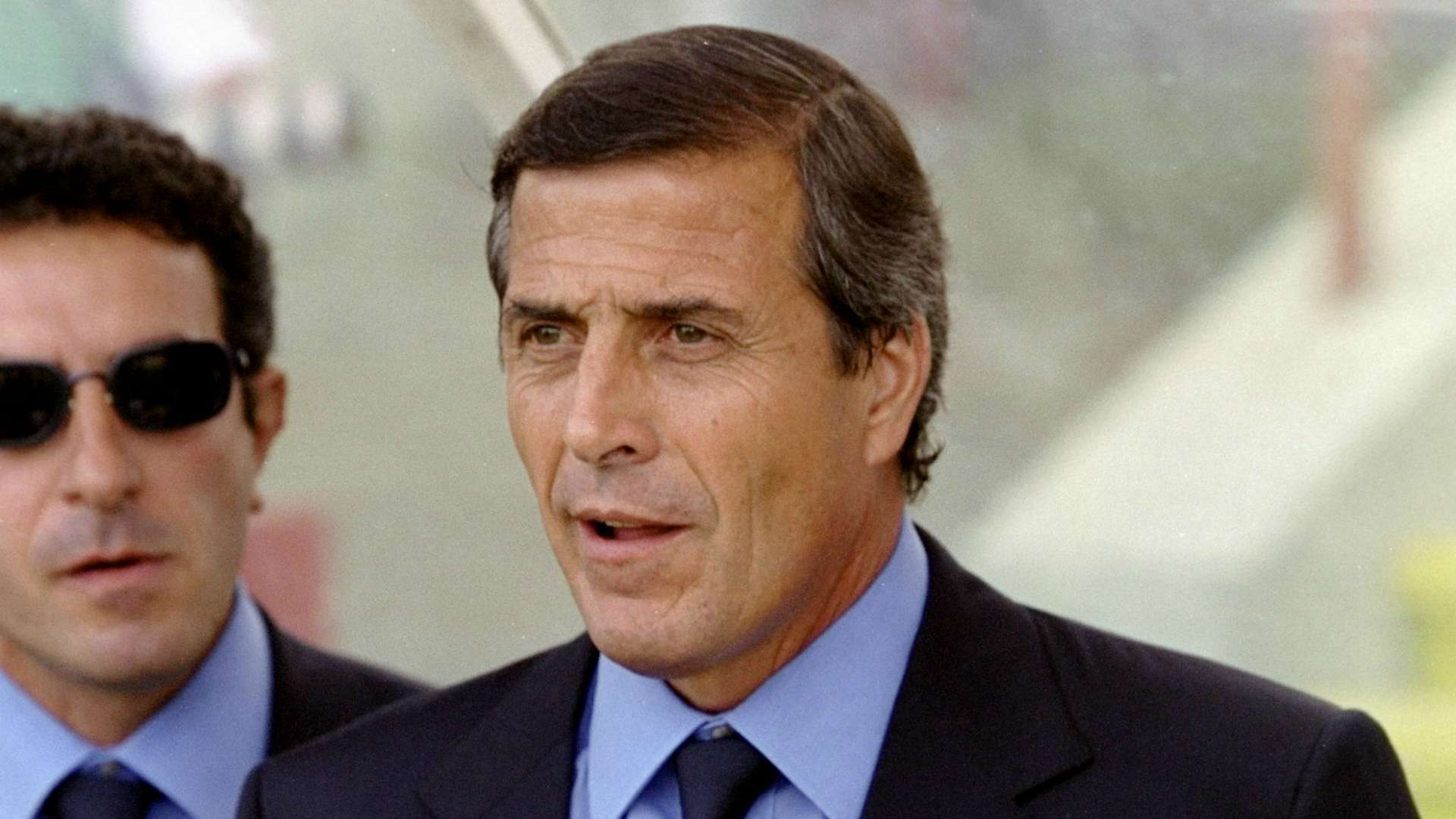 Oscar Washington Tabarez El Maestro Di Montevideo Dalla Bombonera Al Cagliari Il Flop Al Milan E I Record Con L Uruguay Goal Com