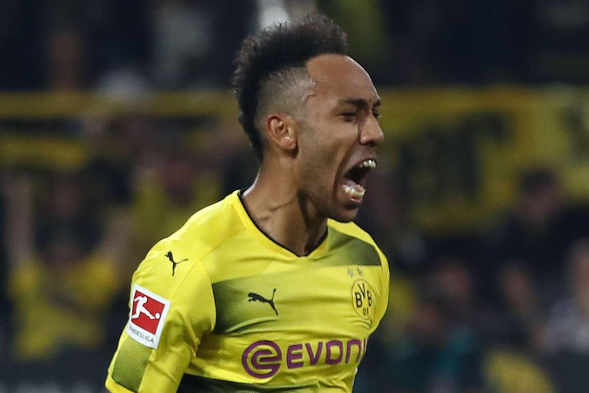ドルトムント オーバメヤンの退団は阻止へ 冬の移籍市場に向けて2人のcb ジルーを狙う Goal Com ドルトムント オーバメヤンの退団は阻止へ 冬の移籍市場に向けて2人のcb ジルーを狙う Goal Com