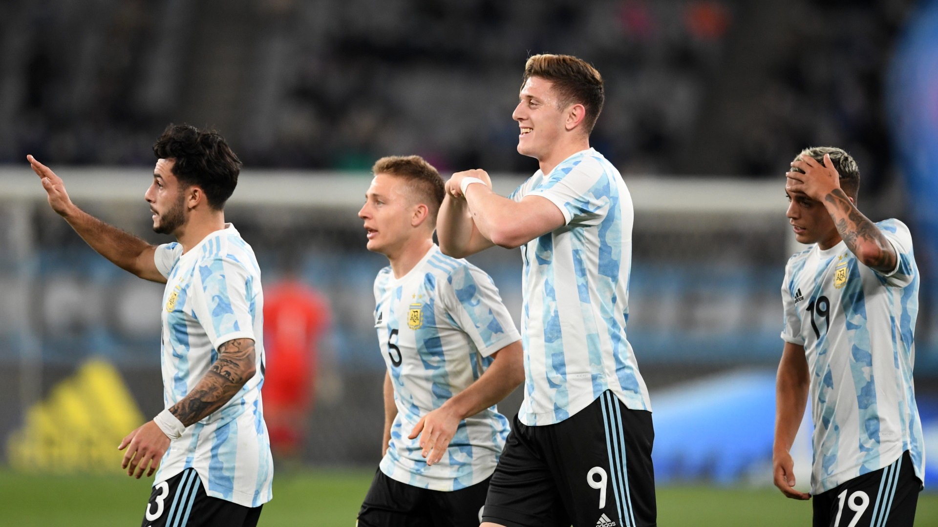メッシ アグエロは選外 Oa枠は1人のみ アルゼンチンが五輪代表メンバー22名を発表 Goal Com メッシ アグエロは選外 Oa枠は1人のみ アルゼンチンが五輪代表メンバー22名を発表 Goal Com