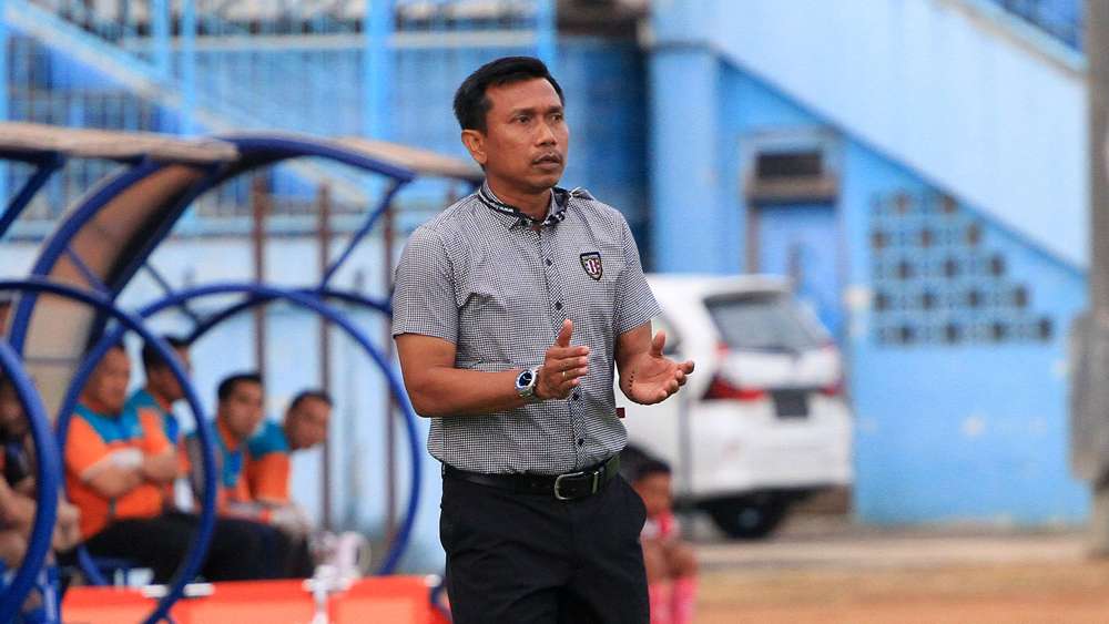 Widodo Cahyono Putro Minta Pemain Tak Umbar Emosi Berlebihan | Goal.com