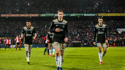 Ajax gedesillusioneerd na ontluisterend verlies: "Je staat ...