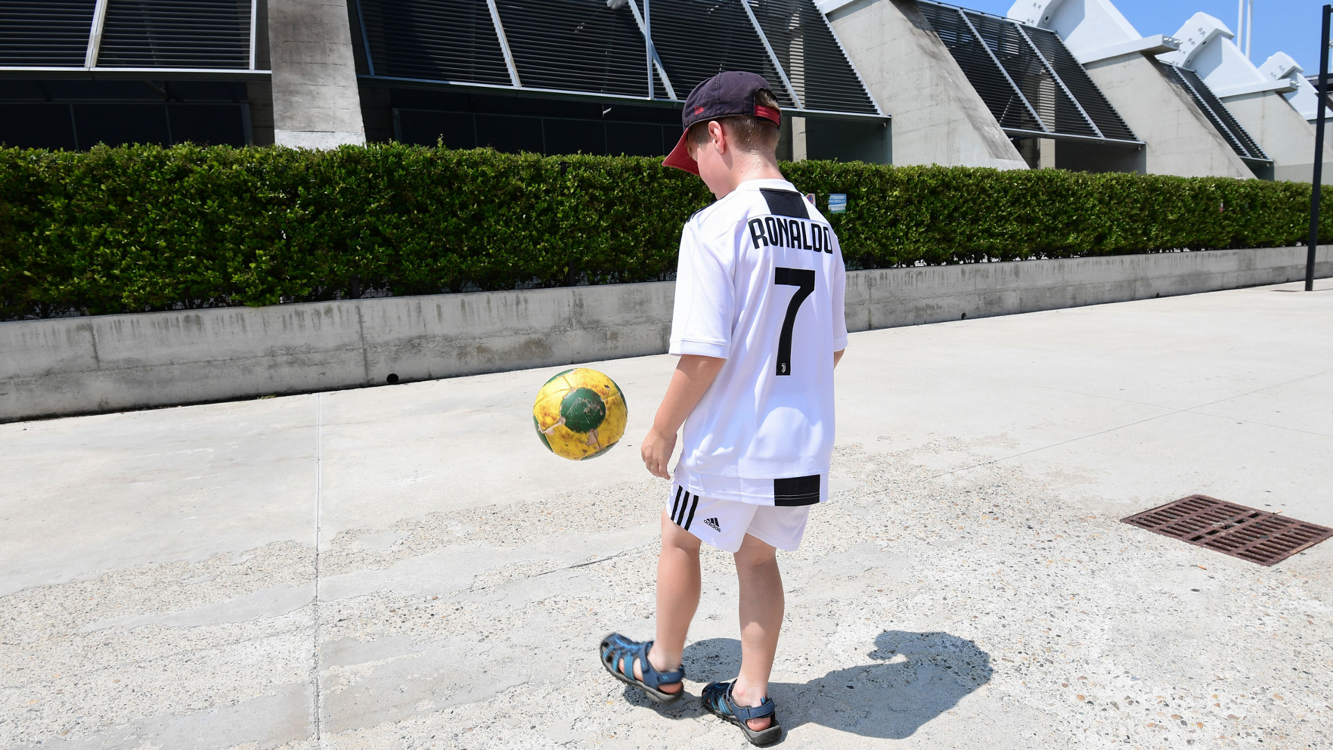 juventus shirt sales ronaldo