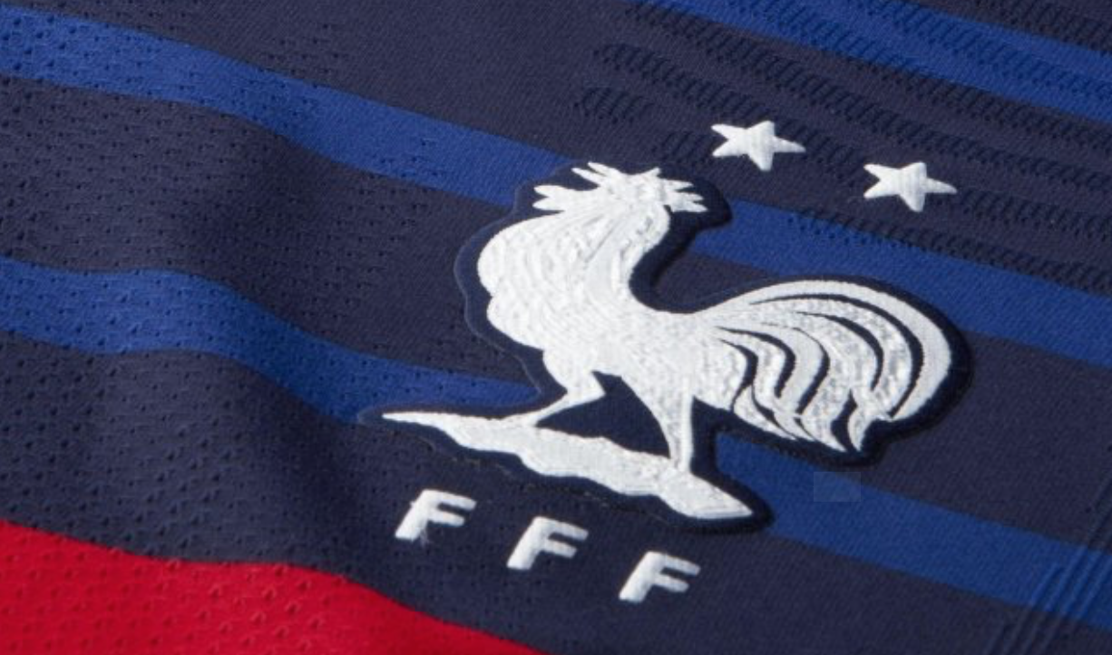 Nike dévoile les nouveaux maillots de l’Équipe de France Nike dévoile les nouveaux maillots de l’Équipe de France