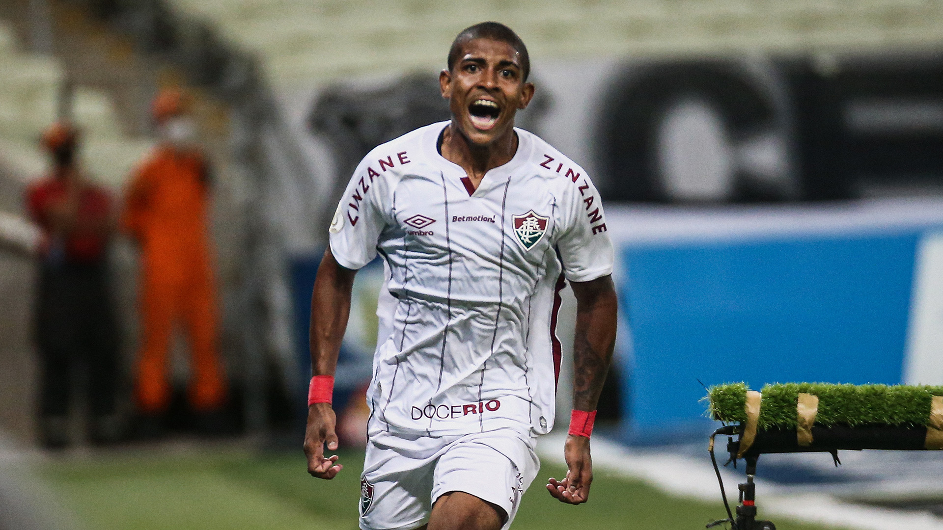 Ceara 1 X 3 Fluminense Flu Vence Com Gols De Trio De Xerem E Se Aproxima Do G 4 Do Brasileirao Goal Com