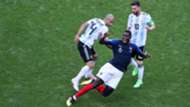 Paul Pogba Javier Mascherano France Argentina World Cup 30062018