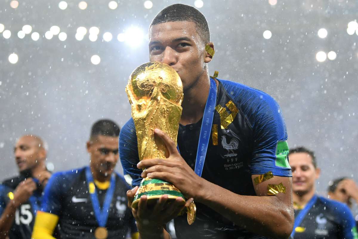 ムバッペ W杯優勝など数々の快挙達成も見据えるのはさらに先 もっと良くなるために Goal Com ムバッペ W杯優勝など数々の快挙達成も見据えるのはさらに先 もっと良くなるために Goal Com