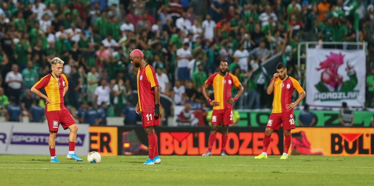 Yorum Galatasaray In Transfere Degil Daha Fazla Antrenmana Ihtiyaci Var Mackolik Com