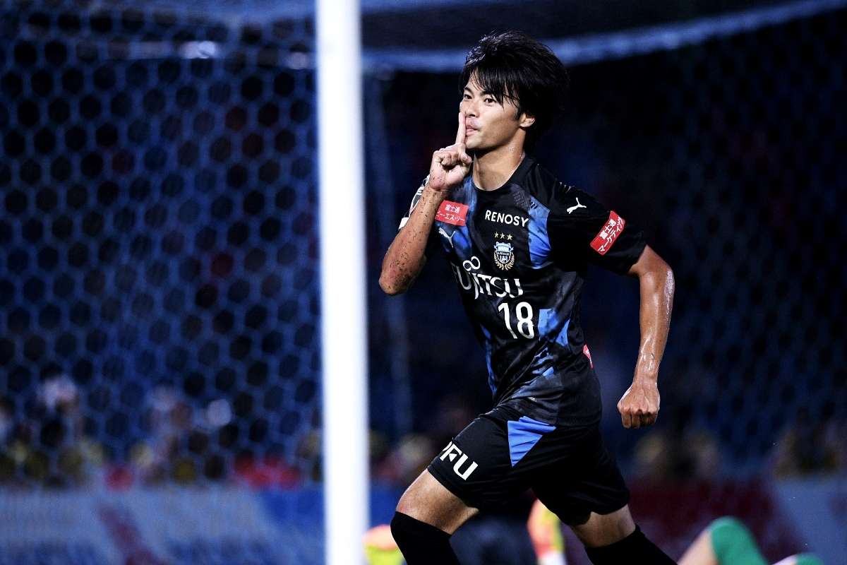 Elbrandtour 川崎 フロンターレ 三苫 壁紙 Elbrandtour 川崎 フロンターレ 三苫 壁紙