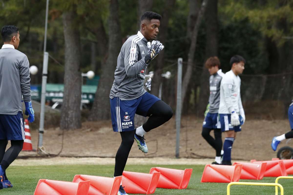 インタビュー後編 いざ 川崎fとの開幕戦へ Gkオビ パウエル オビンナが意識する攻撃的サッカー Jリーグ Goal Com