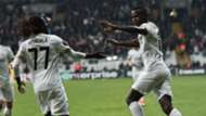 Dieumerci Ndongala, Mbwana Samatta, Genk