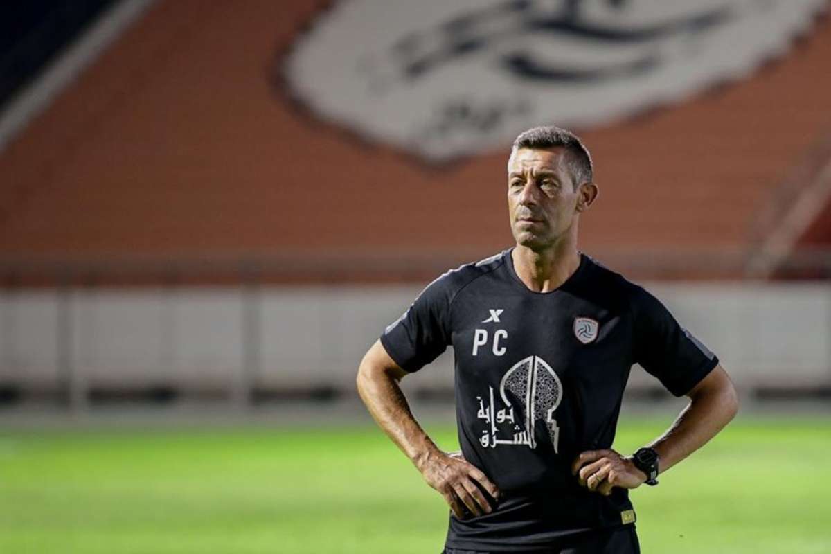 خاص بعد إقالة كايشينيا الشباب يتوصل لاتفاق مع مدرب الهلال والاتحاد السابق Goal Com