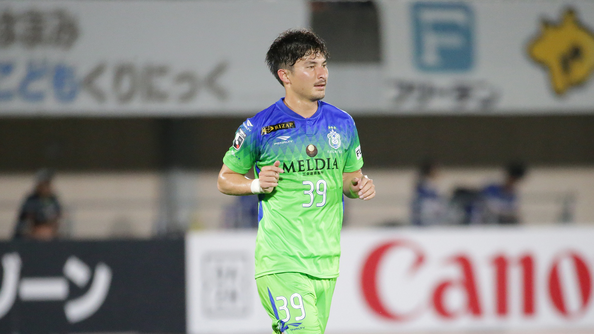 パワハラ報道から試合日まで 湘南の一週間 指揮官 選手 フロント サポーターは何を思うか Goal Com パワハラ報道から試合日まで 湘南の一週間 指揮官 選手 フロント サポーターは何を思うか Goal Com